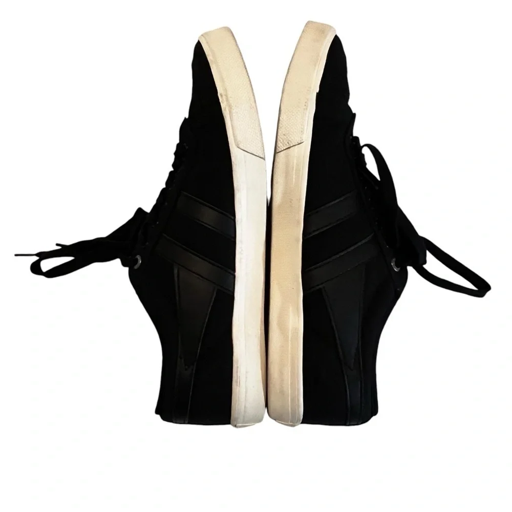 Gola Classics Men's Comet Plimsoll Sneakers Black/Black/Off White Vegan 10